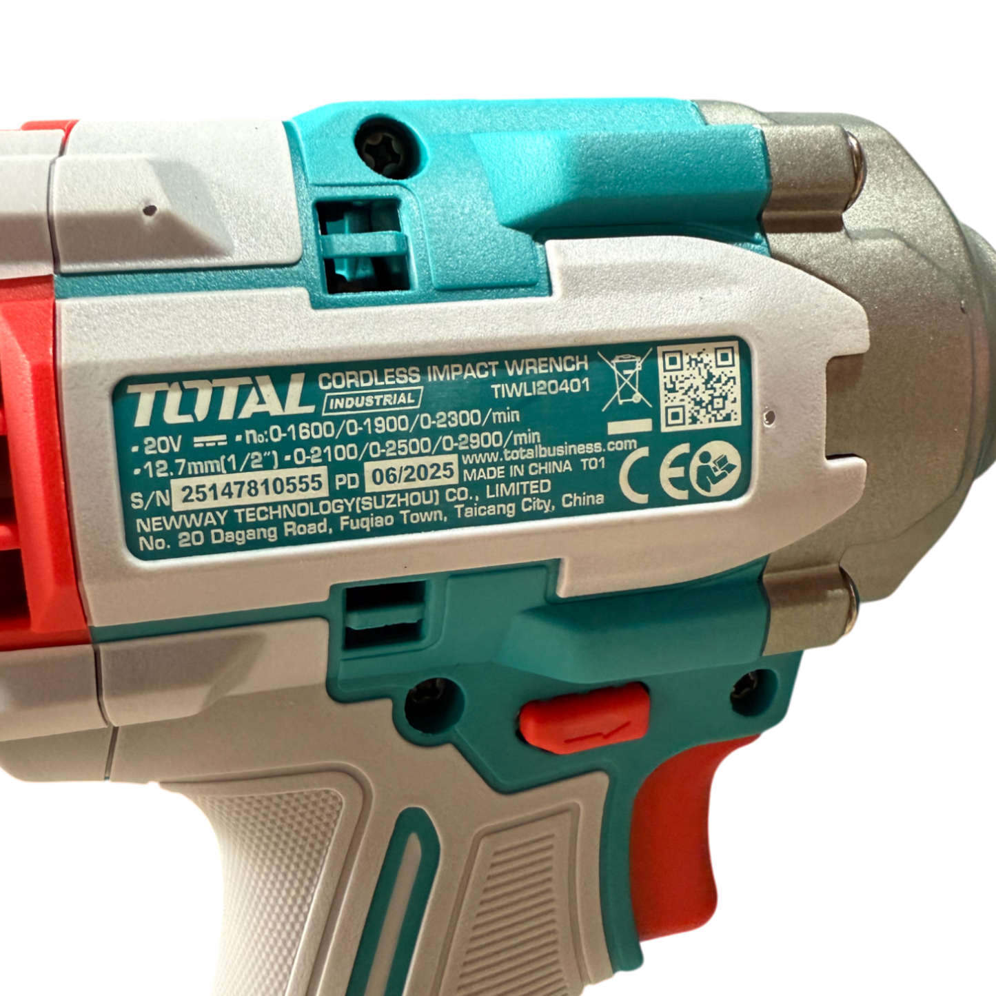 Combo Triple Llave de Impacto Brushless 20V – 400NM / 850NM / 1350NM + Cargador + 2 Baterías + 1 Año de Garantía