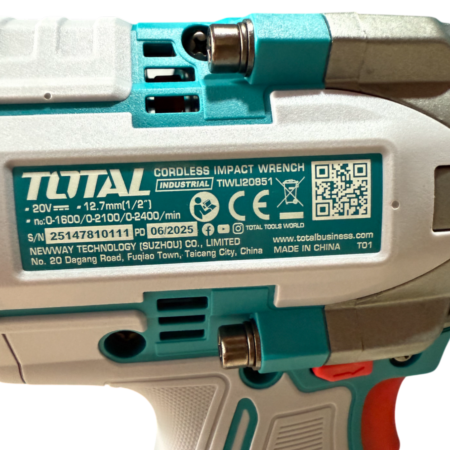 Combo Triple Llave de Impacto Brushless 20V – 400NM / 850NM / 1350NM + Cargador + 2 Baterías + 1 Año de Garantía